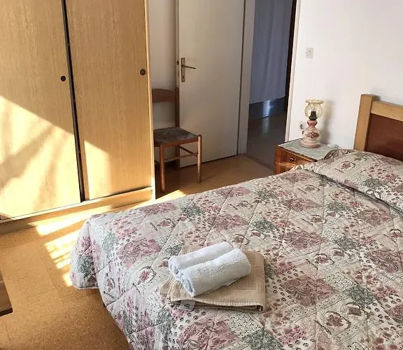 Marina 公寓 *